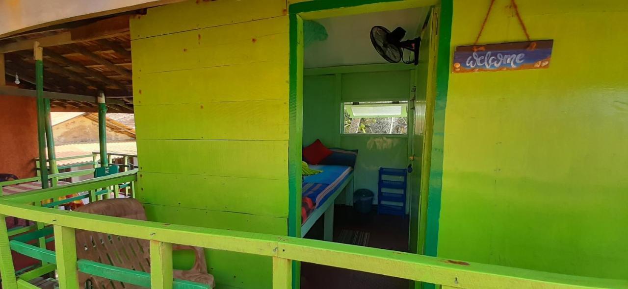 Luna Beach Home & Cabanas Galle Exterior photo