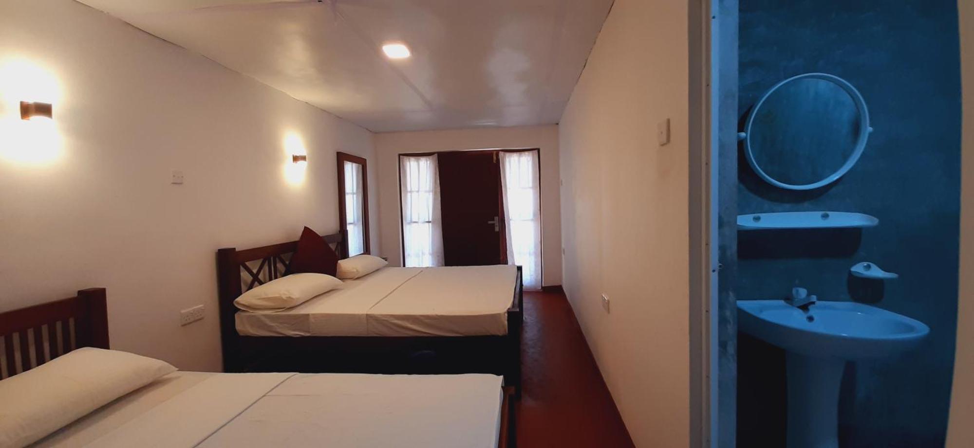 Luna Beach Home & Cabanas Galle Exterior photo