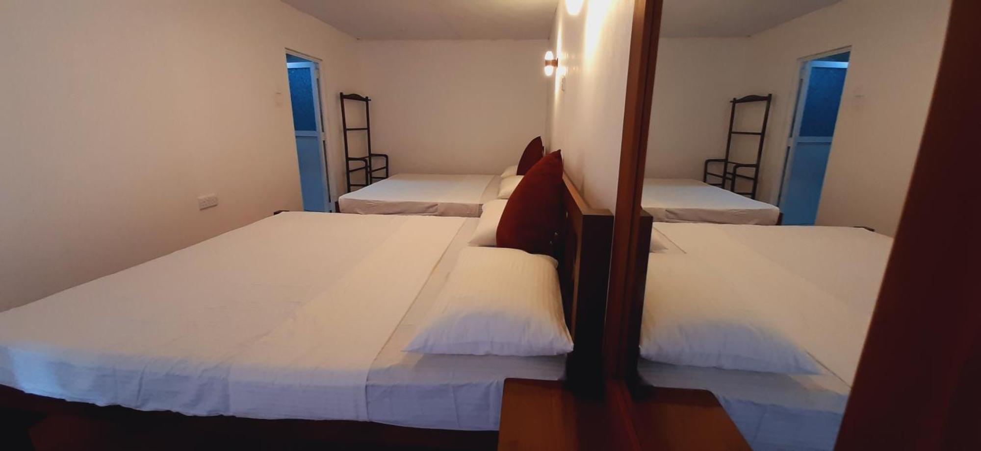 Luna Beach Home & Cabanas Galle Exterior photo