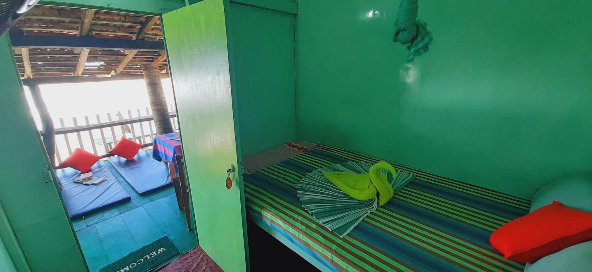 Luna Beach Home & Cabanas Galle Room photo