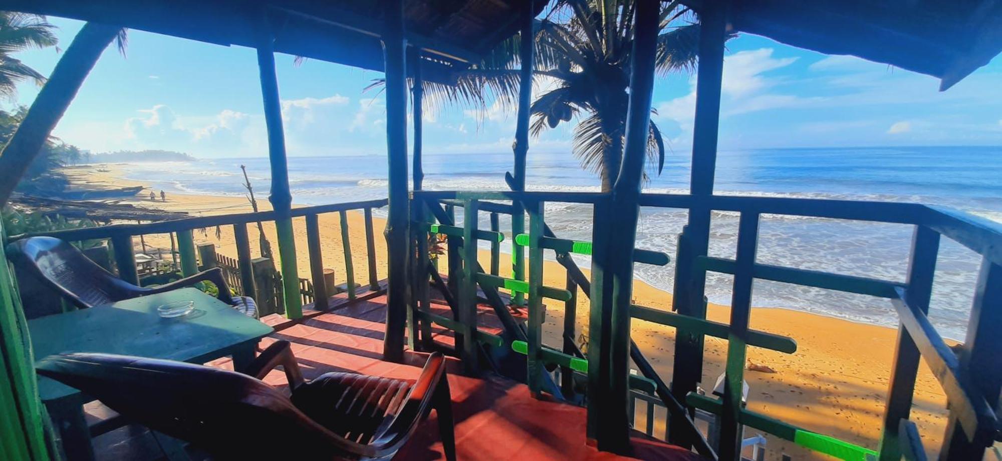 Luna Beach Home & Cabanas Galle Exterior photo