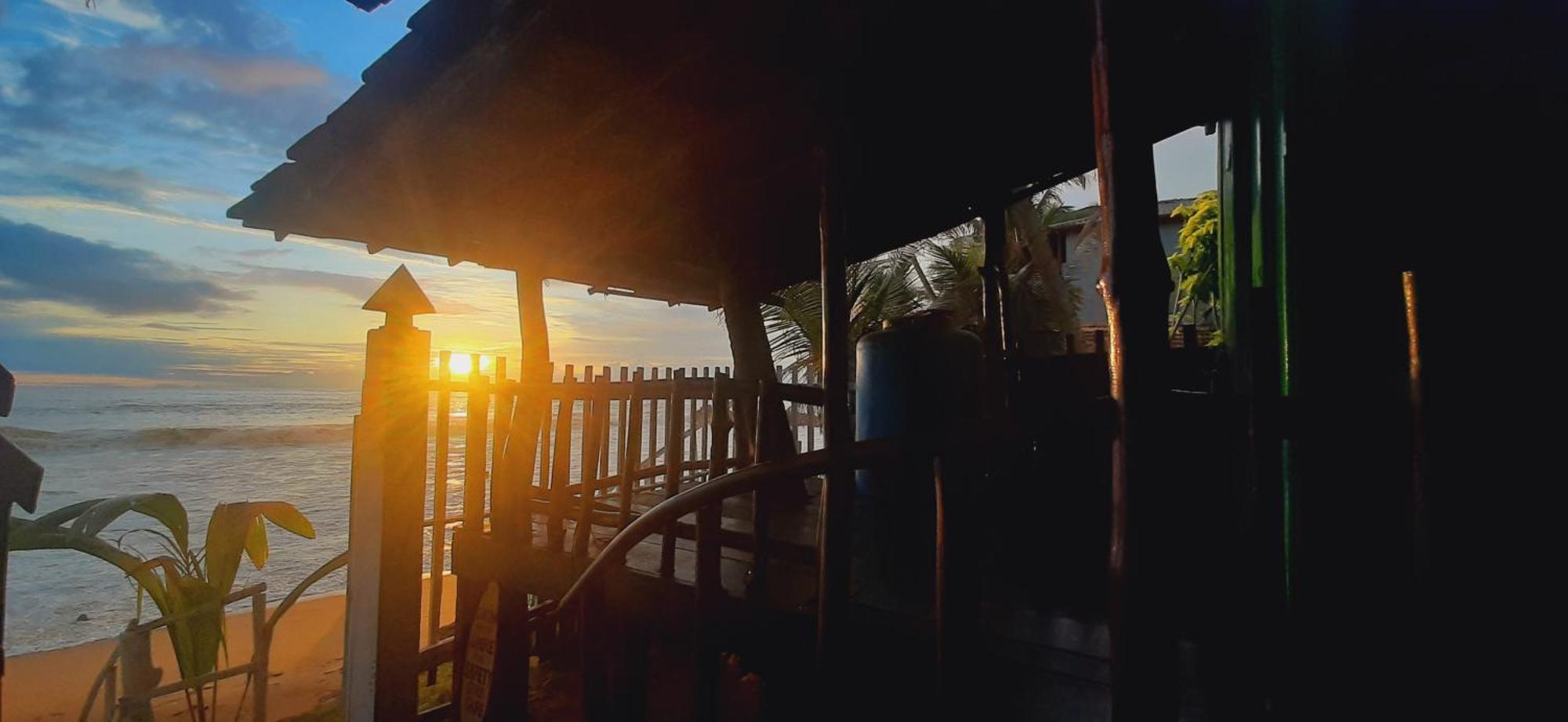 Luna Beach Home & Cabanas Galle Exterior photo