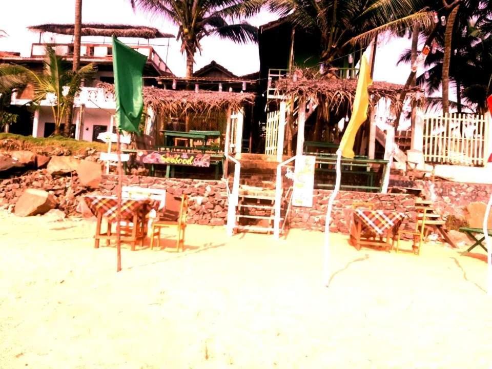 Luna Beach Home & Cabanas Galle Exterior photo